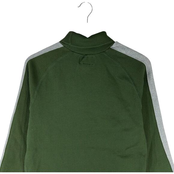 Abercrombie & Fitch Turtle Neck Sweater - Picture 6 of 7